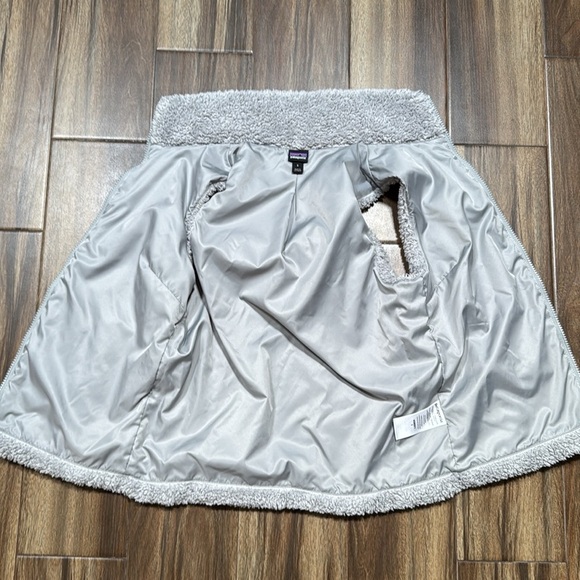 Patagonia Women's Los Gatos Fleece Vest in Salt Grey S - Picture 9 of 15